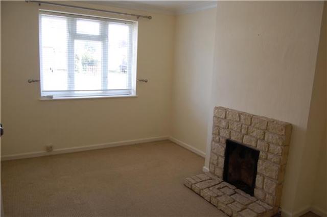  Image of 4 bedroom Semi-Detached house to rent in Shakespeare Road Cheltenham GL51 at Gloucestershire, GL51 7HH