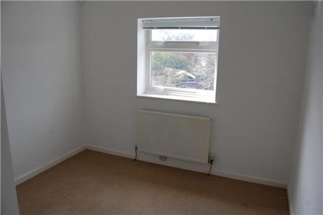  Image of 4 bedroom Semi-Detached house to rent in Shakespeare Road Cheltenham GL51 at Gloucestershire, GL51 7HH