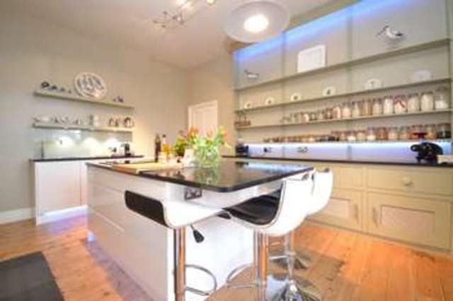  Image of 6 bedroom Detached house for sale in Victoria Avenue Shanklin PO37 at Shanklin Isle Of Wight, PO37 6LU