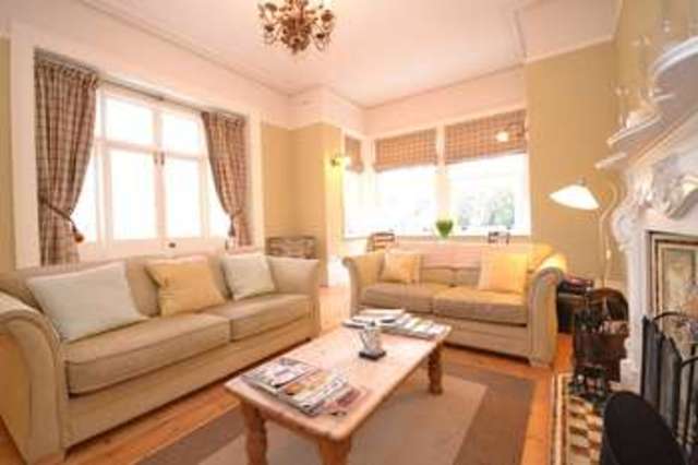  Image of 6 bedroom Detached house for sale in Victoria Avenue Shanklin PO37 at Shanklin Isle Of Wight, PO37 6LU