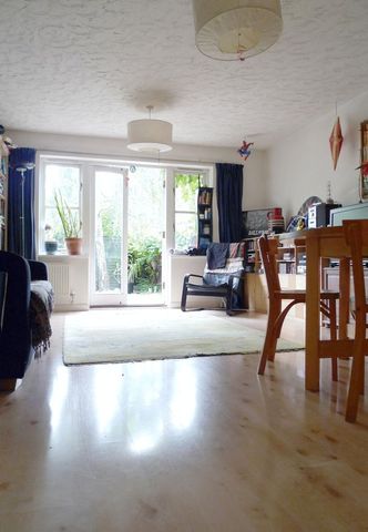  Image of 2 bedroom Detached house for sale in Shaw Road London SE22 at Shaw Road Array East Dulwich, SE22 8DP
