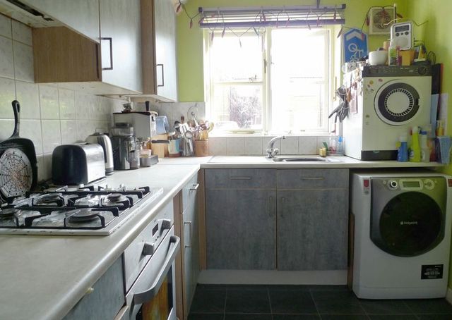  Image of 2 bedroom Detached house for sale in Shaw Road London SE22 at Shaw Road Array East Dulwich, SE22 8DP