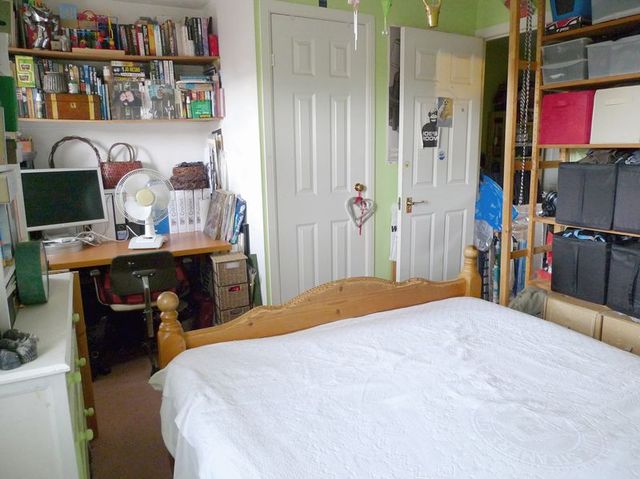  Image of 2 bedroom Detached house for sale in Shaw Road London SE22 at Shaw Road Array East Dulwich, SE22 8DP