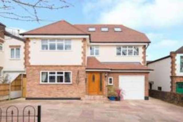  Image of 5 bedroom Detached house for sale in Shenfield Crescent Brentwood CM15 at Brentwood Essex Shenfield, CM15 8BN