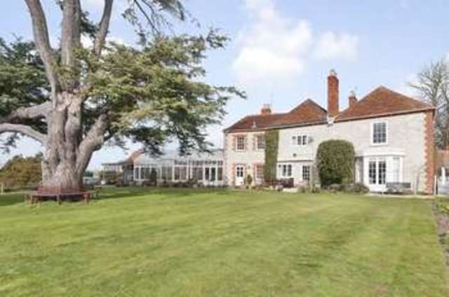  Image of 5 bedroom Detached house for sale in Wharf Road Shillingford Wallingford OX10 at Shillingford Wallingford Oxfordshire, OX10 7EW