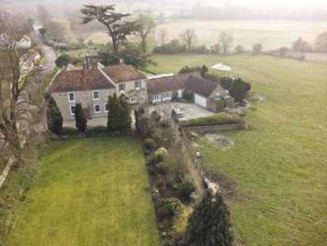  Image of 5 bedroom Detached house for sale in Wharf Road Shillingford Wallingford OX10 at Shillingford Wallingford Oxfordshire, OX10 7EW