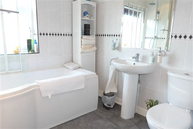  Image of 4 bedroom Town House for sale in Shirburn Road Leek ST13 at Shirburn Road  Leek, ST13 6LE