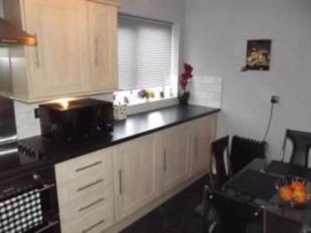 Image of 2 bedroom Flat for sale in Shorefield Road Westcliff-on-Sea SS0 at Shorefield Road Westcliff-On-Sea Westcliff-on-Sea, SS0 7RH