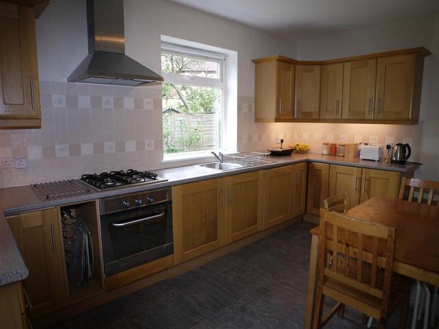  Image of 3 bedroom Detached house for sale in Shortway Stanningley Pudsey LS28 at Woodhall Park  Farsley, LS28 7HD