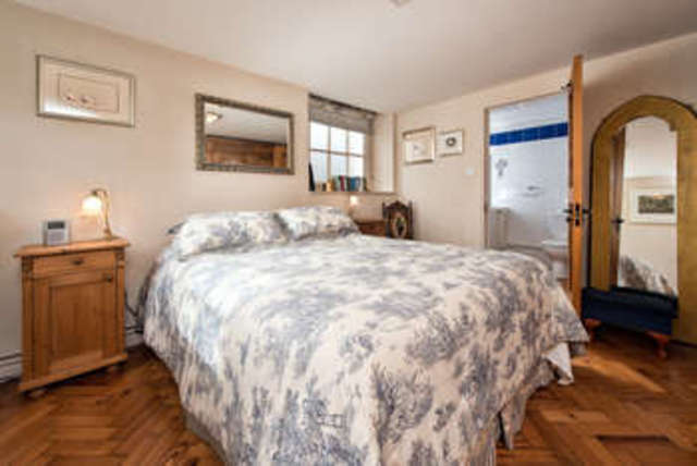  Image of 3 bedroom Detached house for sale in High Street Shrivenham Swindon SN6 at Shrivenham Oxfordshire, SN6 8AN