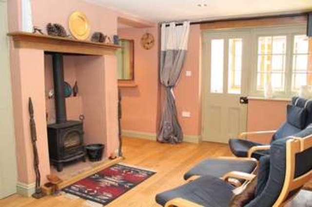  Image of 4 bedroom Cottage for sale in Silver Green Hempnall Norwich NR15 at Hempnall Norwich Hempnall Green, NR15 2NL