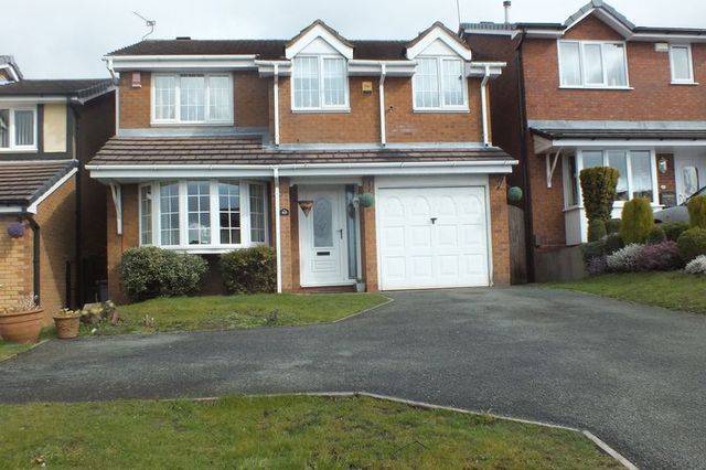  Image of 4 bedroom Detached house for sale in Silverstone Crescent Packmoor Stoke-on-Trent ST6 at Silverstone Crescent Packmoor Stoke-On-Trent, ST6 6XP
