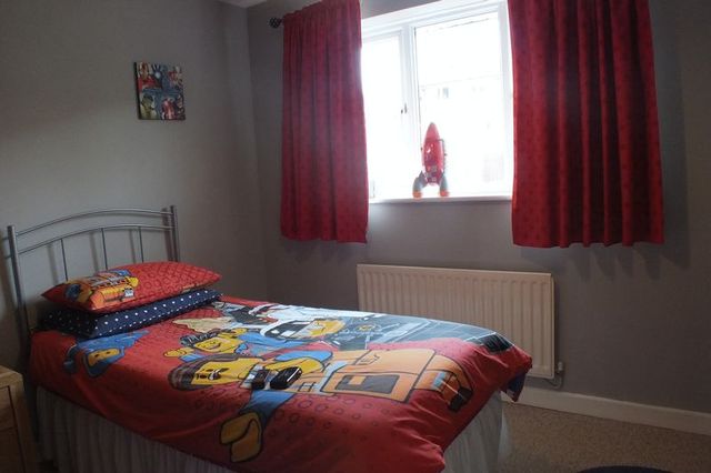  Image of 4 bedroom Detached house for sale in Silverstone Crescent Packmoor Stoke-on-Trent ST6 at Silverstone Crescent Packmoor Stoke-On-Trent, ST6 6XP