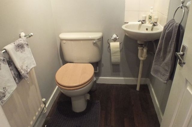  Image of 4 bedroom Detached house for sale in Silverstone Crescent Packmoor Stoke-on-Trent ST6 at Silverstone Crescent Packmoor Stoke-On-Trent, ST6 6XP