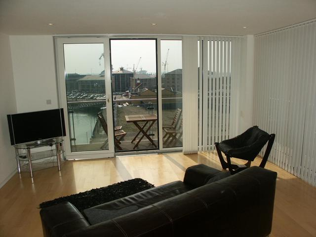  Image of 2 bedroom Apartment to rent in Channel Way Ocean Village Southampton SO14 at 33 Channel Way Ocean Village Southampton, SO14 3JF