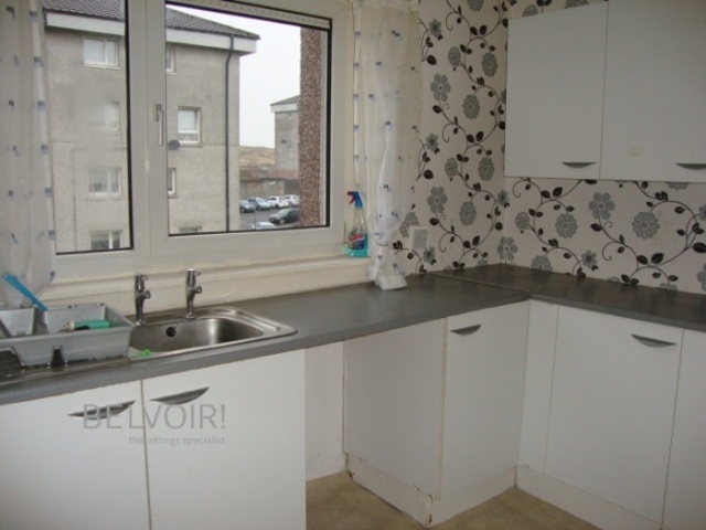  Image of 2 bedroom Flat to rent in Slaemuir Avenue Port Glasgow PA14 at Port Glasgow Inverclyde Inverclyde, PA14 6NQ