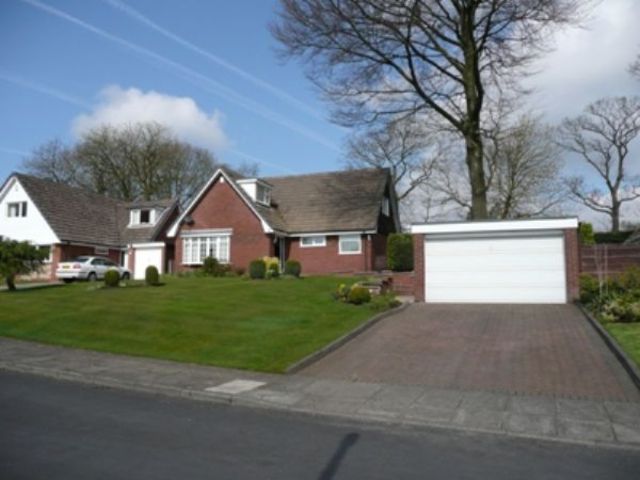  Image of 4 bedroom Detached house for sale in Slaidburn Drive Bury BL8 at Slaidburn Drive  Lowercroft, BL8 3DG