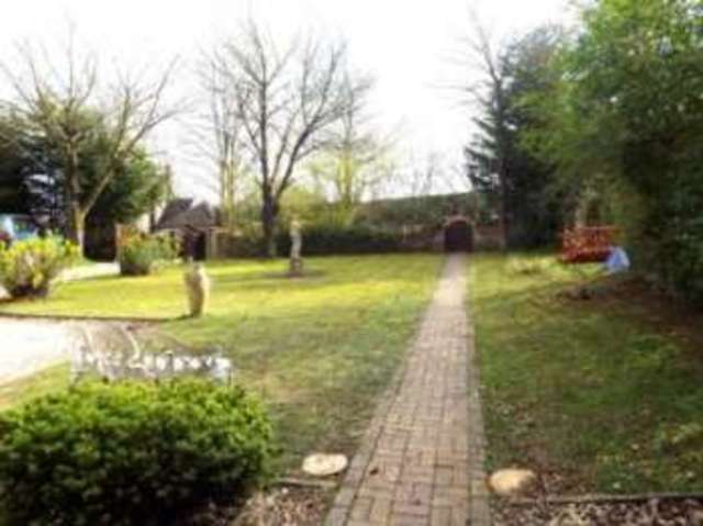  Image of 6 bedroom Detached house for sale in Smith Barry Circus Upper Rissington Cheltenham GL54 at Upper Rissington Cheltenham Little Rissington, GL54 2NQ