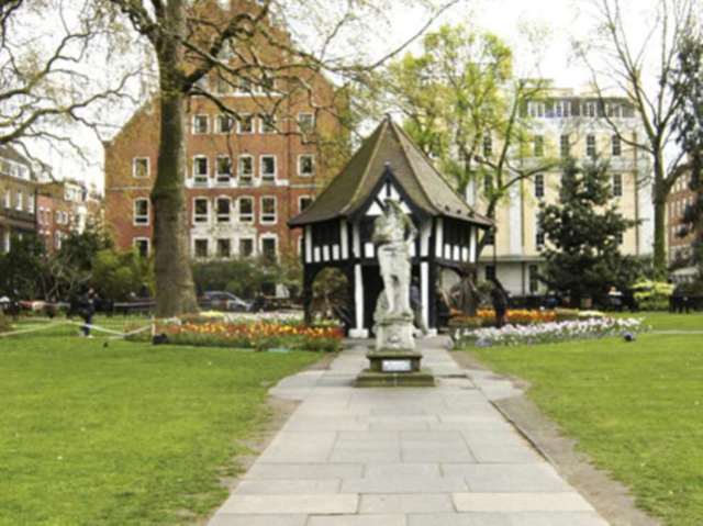  Image of Detached house to rent in Soho Square London W1D at Soho W1D 3QL London, W1D 3QL