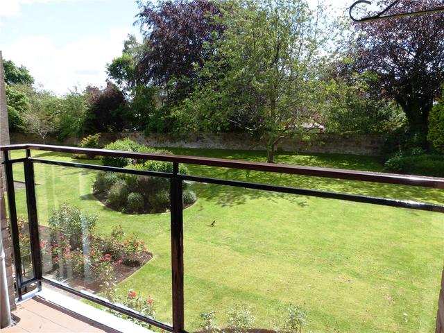  Image of 3 bedroom Flat to rent in South Oswald Road Edinburgh EH9 at Grange Edinburgh Edinburgh, EH9 2HQ