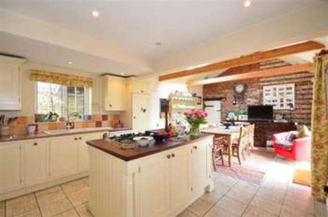  Image of 5 bedroom Detached house for sale in South Road Hayling Island PO11 at Hayling Island Hampshire Hayling Island, PO11 9AE