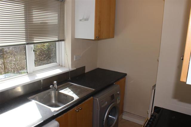  Image of 2 bedroom Flat to rent in South Road Northfield Birmingham B31 at South Road  BIRMINGHAM, B31 2QX