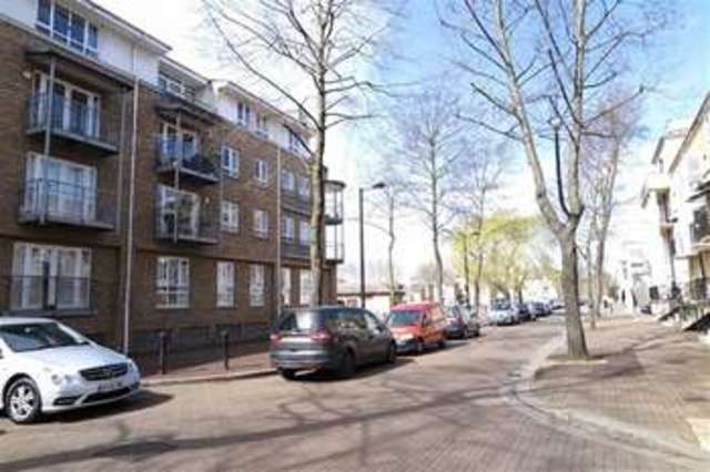  Image of 2 bedroom Flat to rent in South Sea Street London SE16 at Surrey Quays, SE16 7US