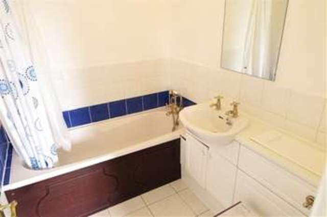  Image of 2 bedroom Flat to rent in South Sea Street London SE16 at Surrey Quays, SE16 7US