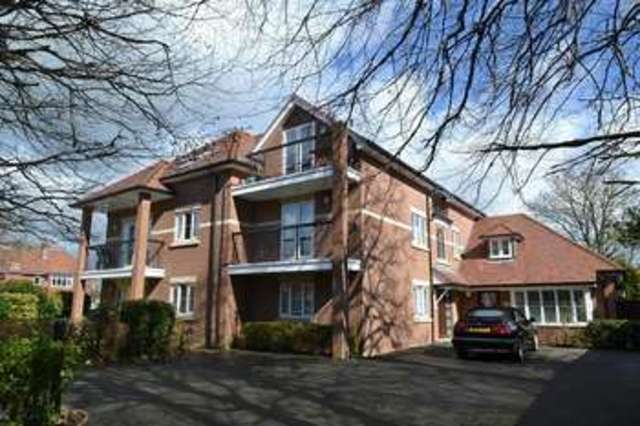  Image of 3 bedroom Flat for sale in Stourwood Avenue Southbourne Bournemouth BH6 at 4 Stourwood Avenue Southbourne Bournemouth, BH6 3PN