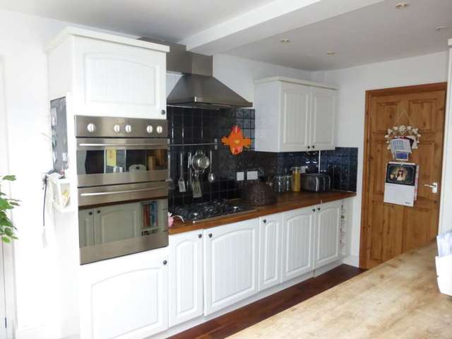  Image of 3 bedroom Semi-Detached house to rent in Southfield Avenue Watford WD24 at Southfield Avenue  Watford, WD24 7DU