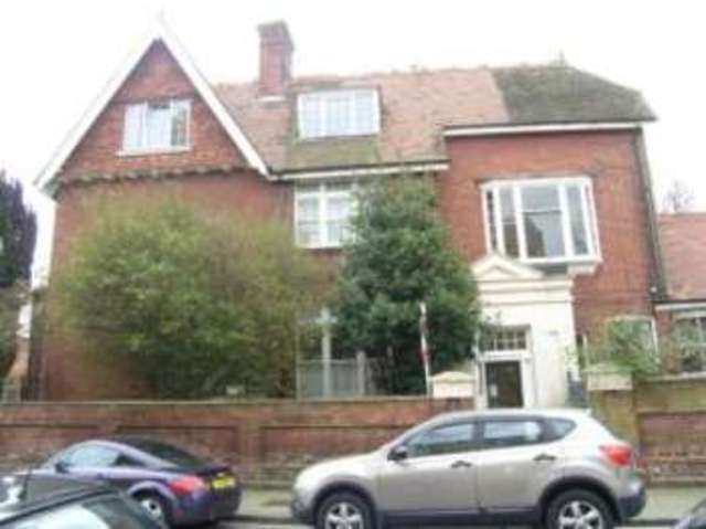  Image of 1 bedroom Flat for sale in Victoria Road South Southsea PO5 at Southsea Hampshire Portsmouth, PO5 2BZ