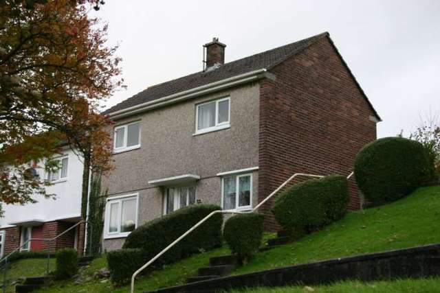  Image of 2 bedroom Semi-Detached house to rent in Southway Drive Plymouth PL6 at Southway Drive Southway Plymouth, PL6 6SJ