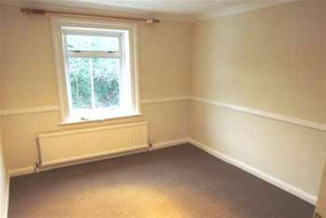  Image of 3 bedroom Detached house to rent in Sparrows Herne Bushey WD23 at Bushey, WD23 1FY