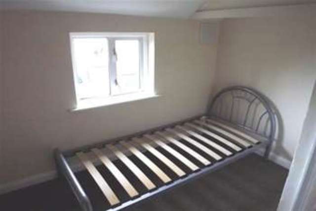  Image of 3 bedroom Detached house to rent in Sparrows Herne Bushey WD23 at Bushey, WD23 1FY