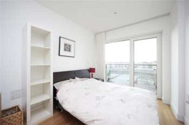  Image of 2 bedroom Apartment for sale in Juniper Drive London SW18 at Juniper Drive Wandsworth Wandsworth Town, SW18 1FS