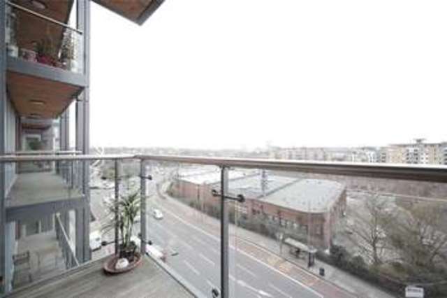  Image of 2 bedroom Apartment for sale in Juniper Drive London SW18 at Juniper Drive Wandsworth Wandsworth Town, SW18 1FS