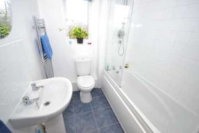  Image of 2 bedroom Flat for sale in Spruce Court Wakefield WF2 at Thornes Wakefield West Yorkshire, WF2 8WE