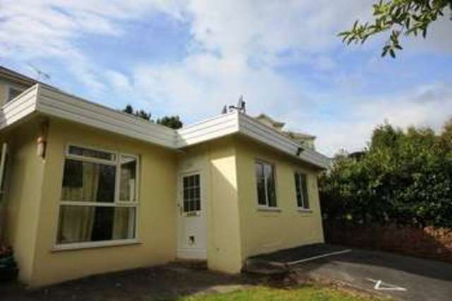  Image of 1 bedroom Ground Flat to rent in Chelston Road Torquay TQ2 at Torquay Devon Torquay, TQ2 6PU