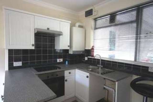  Image of 1 bedroom Ground Flat to rent in Chelston Road Torquay TQ2 at Torquay Devon Torquay, TQ2 6PU