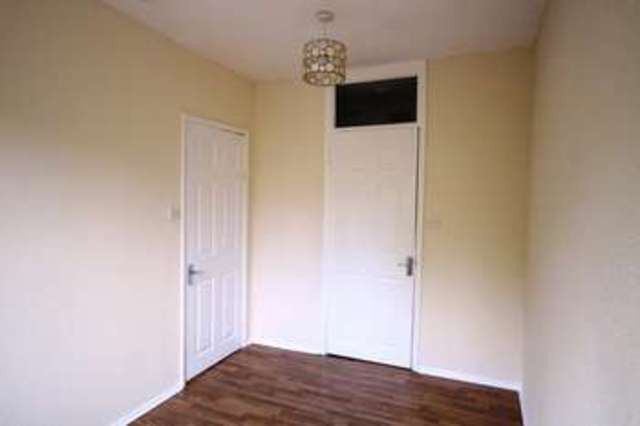  Image of 1 bedroom Ground Flat to rent in Chelston Road Torquay TQ2 at Torquay Devon Torquay, TQ2 6PU