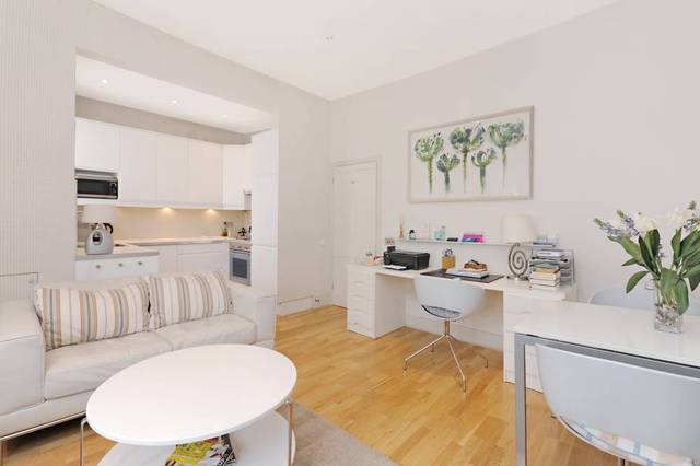  Image of 2 bedroom Flat to rent in St. Anns Villas London W11 at St Anns Villas  London, W11 4RX