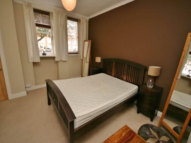  Image of 1 bedroom Flat to rent in St. Bernards Crescent Edinburgh EH4 at Stockbridge Edinburgh Edinburgh, EH4 1NR