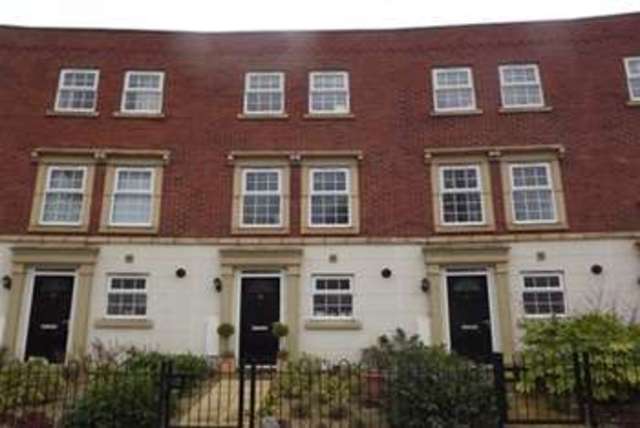  Image of 3 bedroom Property to rent in St. Georges Parkway Stafford ST16 at Stafford, ST16 3WF