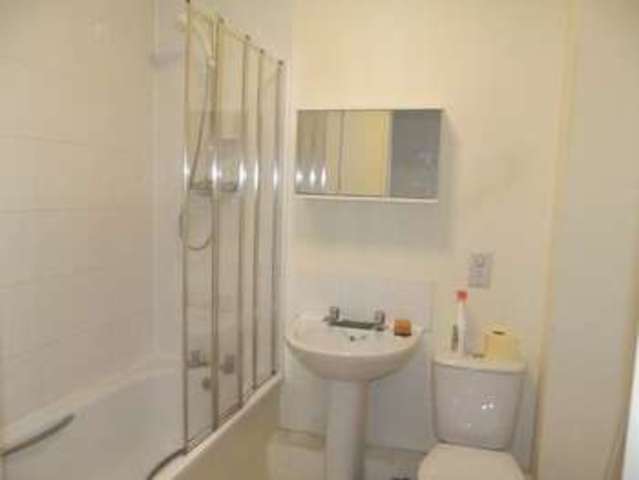  Image of 2 bedroom Flat to rent in St. Hughes Avenue High Wycombe HP13 at St. Hughs Avenue  High Wycombe, HP13 7TZ