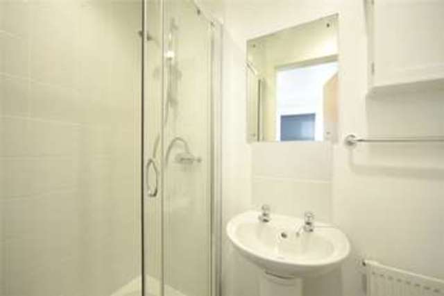  Image of 2 bedroom Flat to rent in St. John