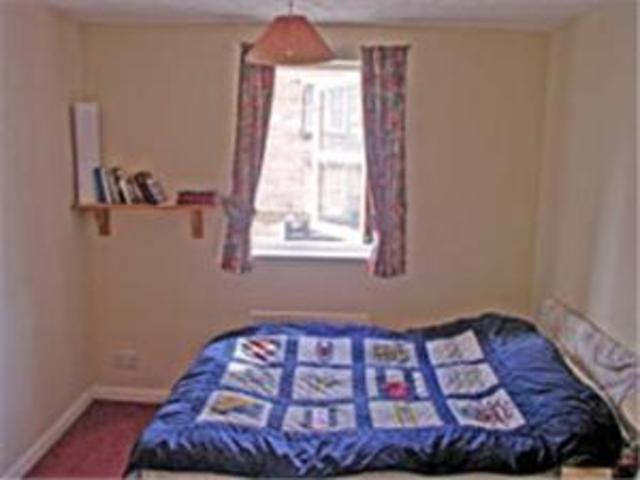  Image of 2 bedroom Flat to rent in St. Leonards Street Edinburgh EH8 at St Leonards Edinburgh Edinburgh, EH8 9SW