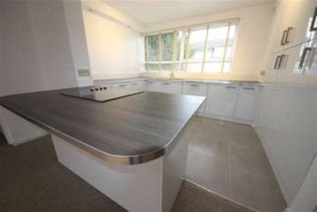  Image of 2 bedroom Flat to rent in St. Margarets London Road Guildford GU1 at Guildford, GU1 1TL