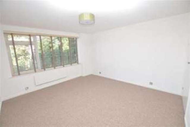  Image of 2 bedroom Flat to rent in St. Margarets London Road Guildford GU1 at Guildford, GU1 1TL