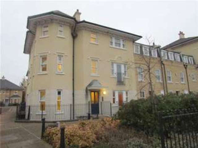  Image of 2 bedroom Flat to rent in St. Matthews Gardens Cambridge CB1 at Cambridge, CB1 2PJ