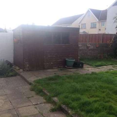  Image of 2 bedroom Detached house to rent in St. Michaels Road Porthcawl CF36 at Porthcawl  Newton, CF36 5SB